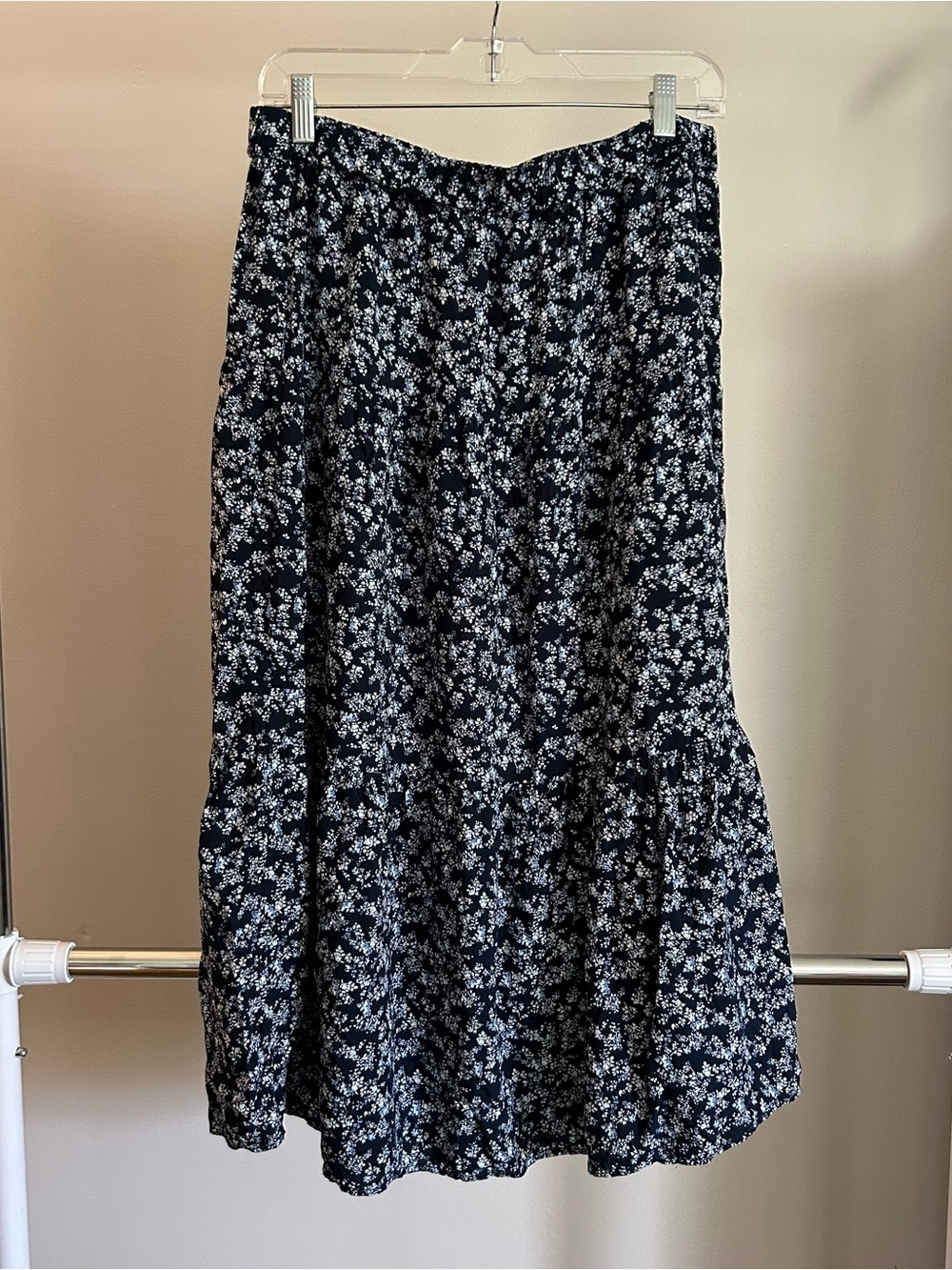Coastal beachlunchlounge Navy Floral Tiered Midi Skirt